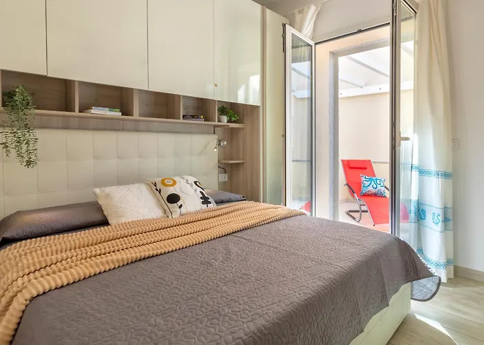 Gaaya's Apartman Isola Rossa